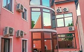 Central Hostel Partener
